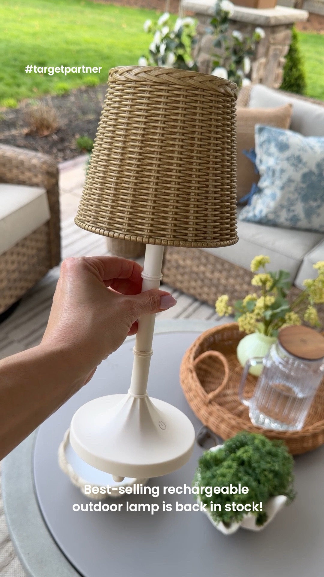 This adorable outdoor lamp with woven shade is now in stock at Target! Perfect for summer patio evening hangs. ❤️ #targetpartner #target @target 