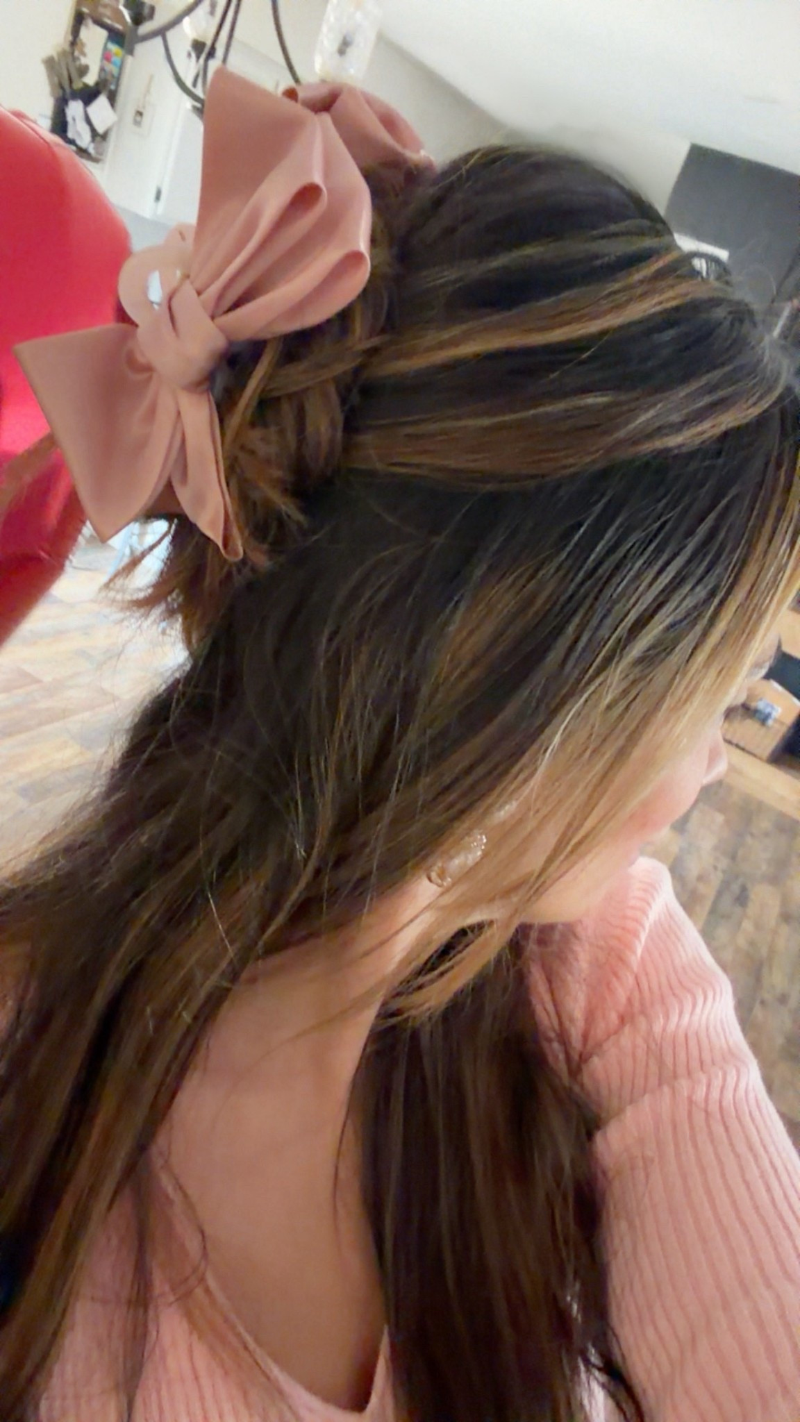 💕a little pink hair clip bow🎀

#LTKdayinmylife #LTKgrwm #LTKValentine