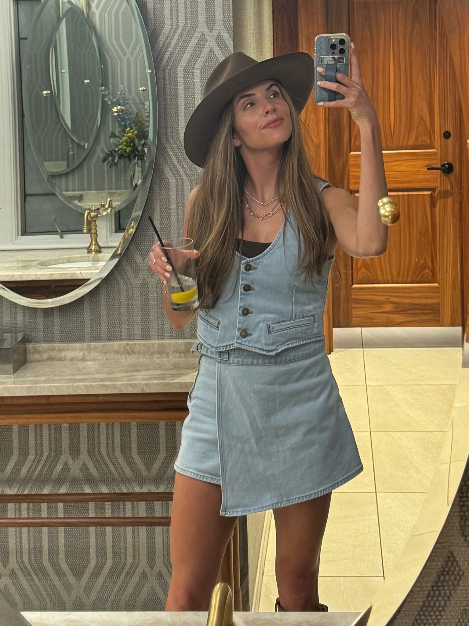 Morgan wallen fit 🤠 hat is an old Stetson

#LTKstyletip #LTKparties