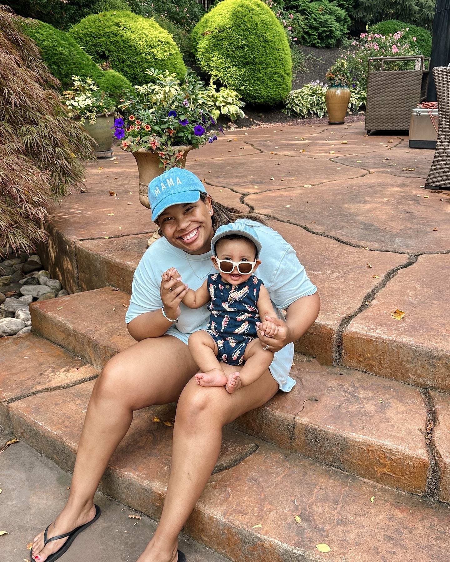 couldn’t decide between captioning this “hot diggety dog” or “you look like the 4th of July! makes me want a hot dog real bad,”