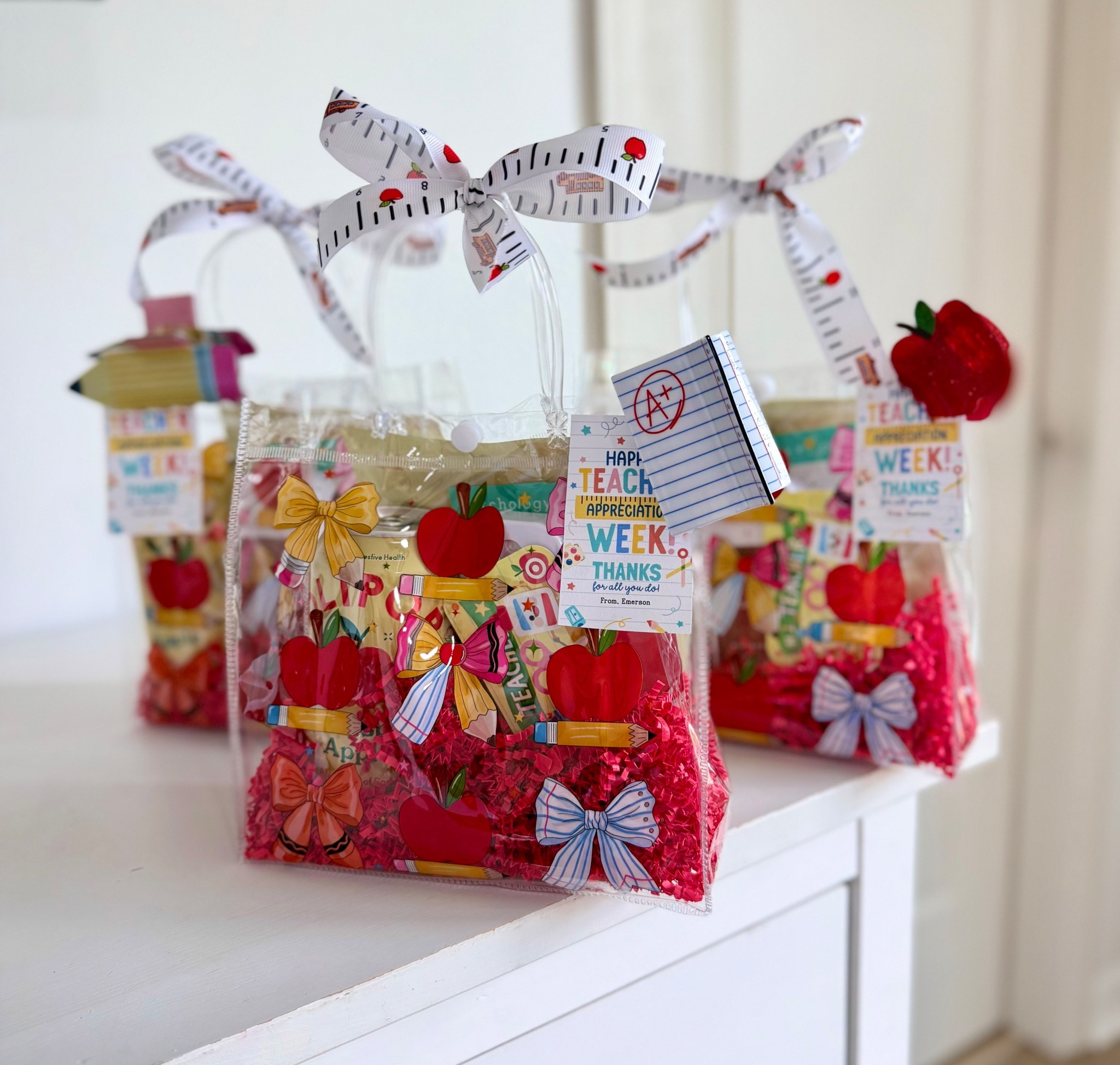 DIY teacher appreciation gift ideas for teachers #teacherappreciation #teachergift #diygift 