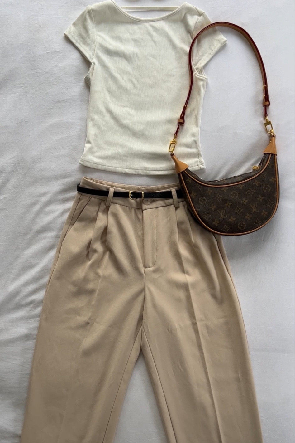 Capsule wardrobe stylish outfit for summer 

#LTKfit #LTKaustralia