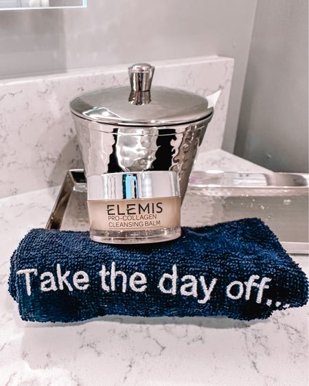 Elemis cleansing balm has helped my skin irritation so much! A little bit of product goes such a long way removing my makeup. #elemis

#LTKbeauty #LTKSale #LTKfindsunder100