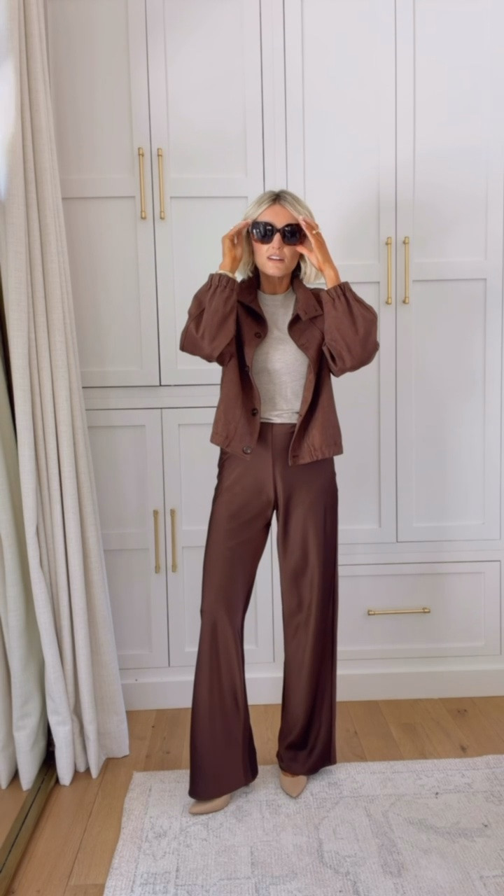 This all brown look is so chic for fall 😍 grab these pieces while they’re on sale! Wearing S in the tee & XS in the jacket/pants.

Loverly Grey, NSALE, Nordstrom sale, sale alert

#LTKootd #LTKSeasonal #LTKSaleAlert