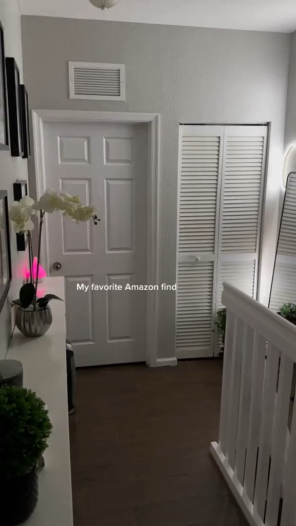 One of my Amazon favorites 

Amazon favorites, Amazon find, Amazon must have, hall way decor, Amazon decor 

#LTKstyletip #LTKhome #LTKfindsunder100