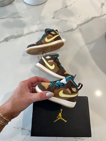 Matching toddler and baby shoes
Newborn Nikes
Toddler shoes
Nike shoes
Gift ideas
Matching baby and brother 
I got easty a size 9 and baby a 3c 


#LTKkids #LTKshoecrush #LTKbaby