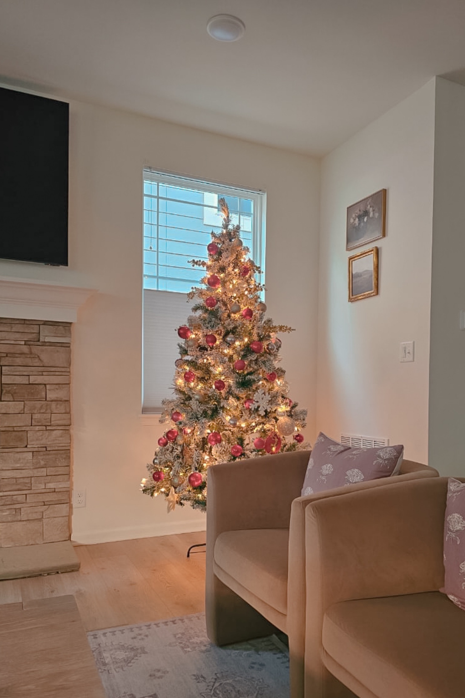 #ltkhome #ltkchristmasdecor #ltksalealert

#LTKHoliday #LTKGiftGuide #LTKSeasonal