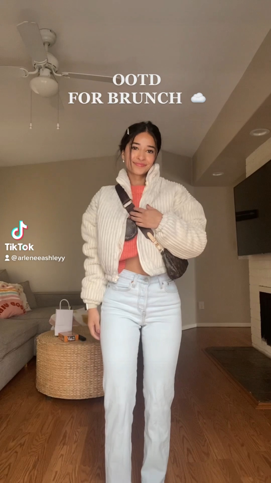 Levi jeans and shein sweater🤎

#LTKFind #LTKfit #LTKbeauty