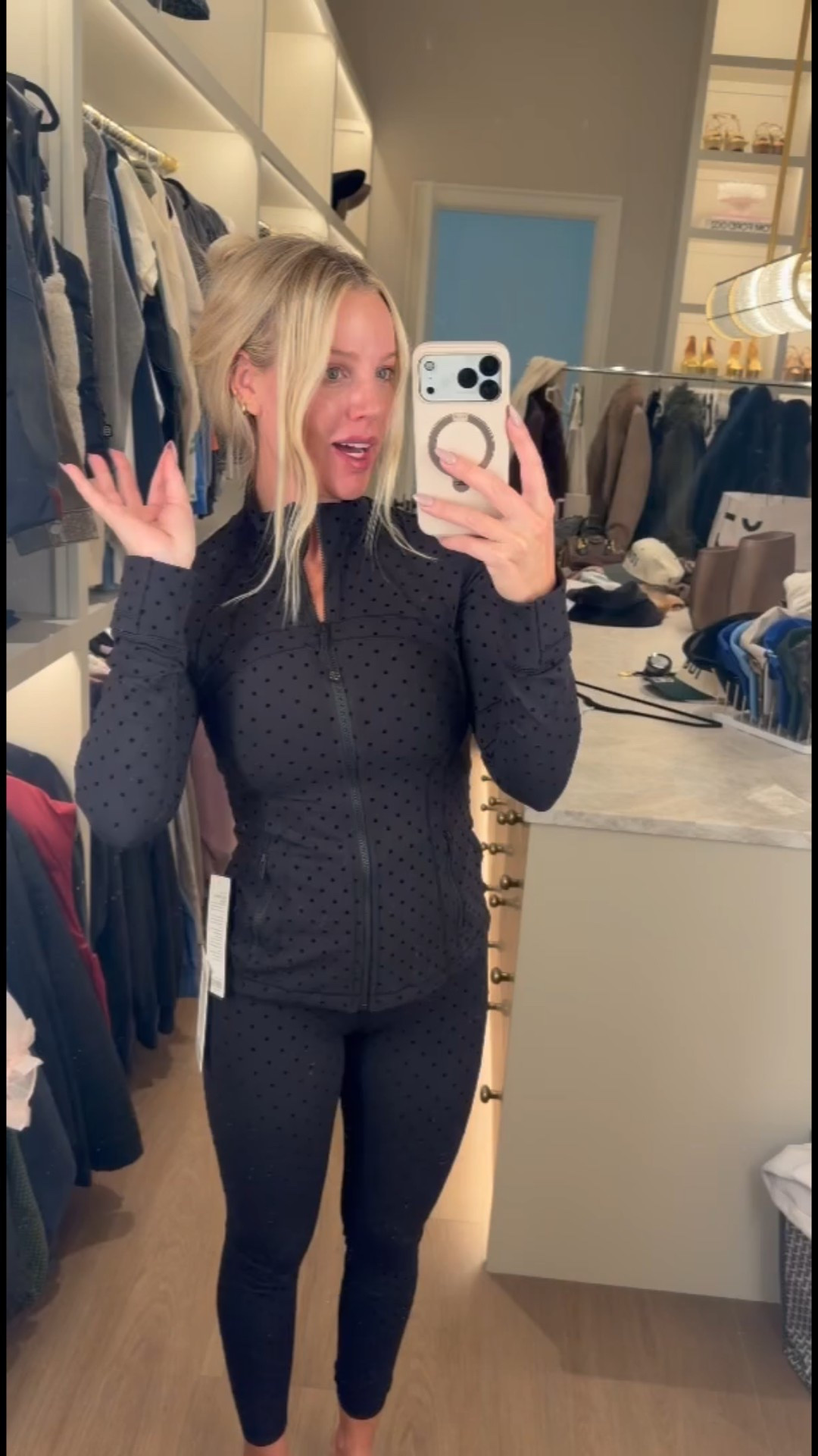 @lululemon has all the best new arrivals for gifts this holiday season!

#lululemoncreator #ad

#LTKFindsUnder100 #LTKActive #LTKGiftGuide