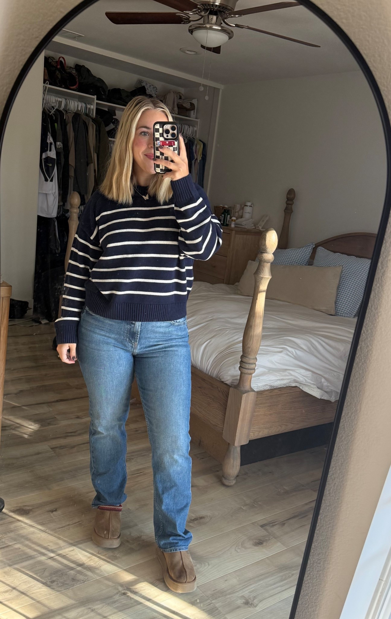 Coziest sweater! And these jeans are under $40. I want this sweater in all the colors! 

#LTKFindsUnder100 #LTKFindsUnder50 #LTKSaleAlert