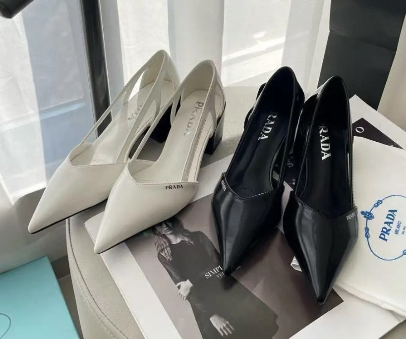 TTS


#LTKShoeCrush #LTKStyleTip #LTKOver40