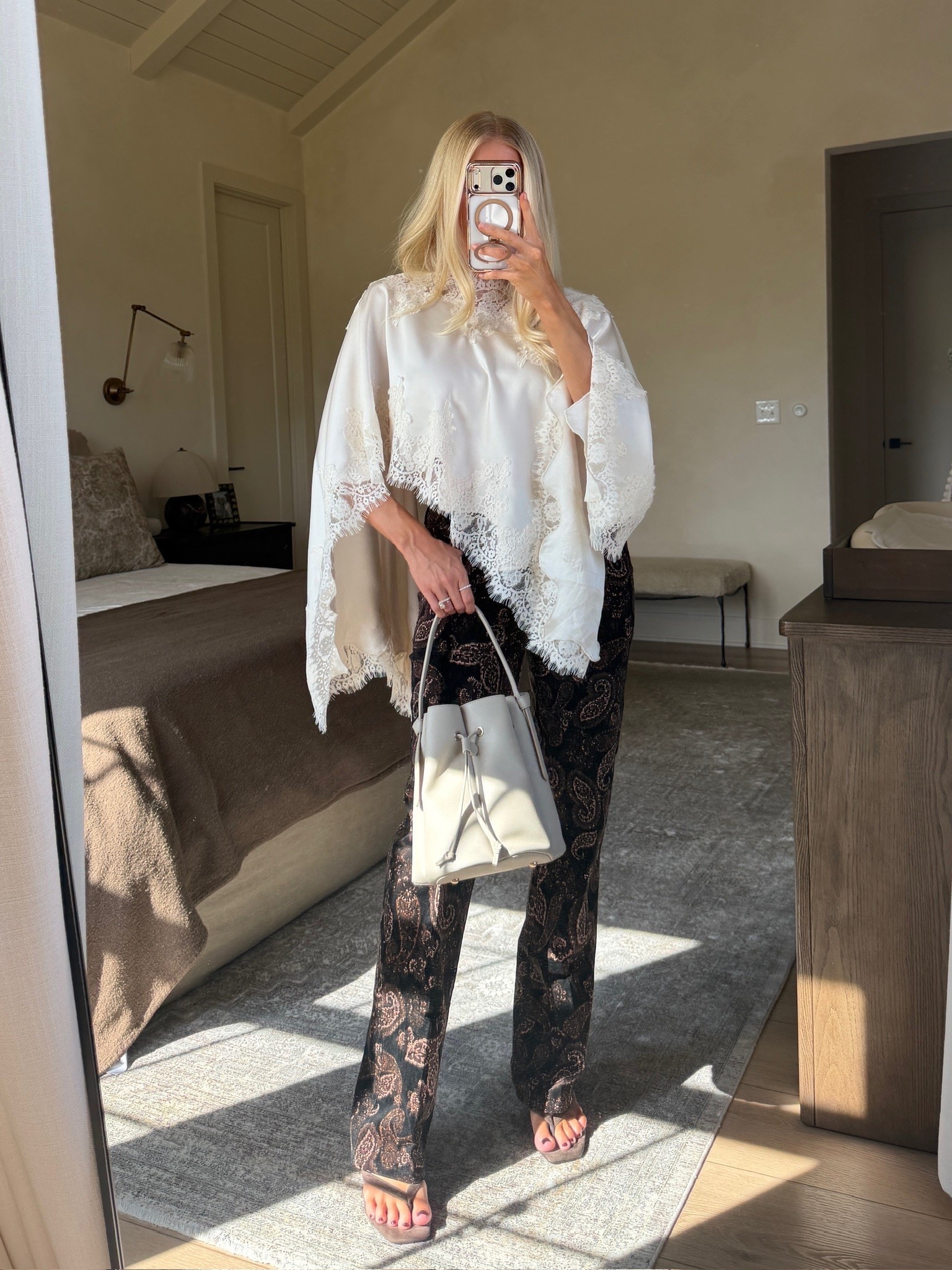 SIZE: poncho is o/s, pants are 28 (sized up for pp), shoes run tts! #kathleenpost

Fall outfit Inspo, fall transition look, poncho outfit

#LTKootd #LTKSeasonal