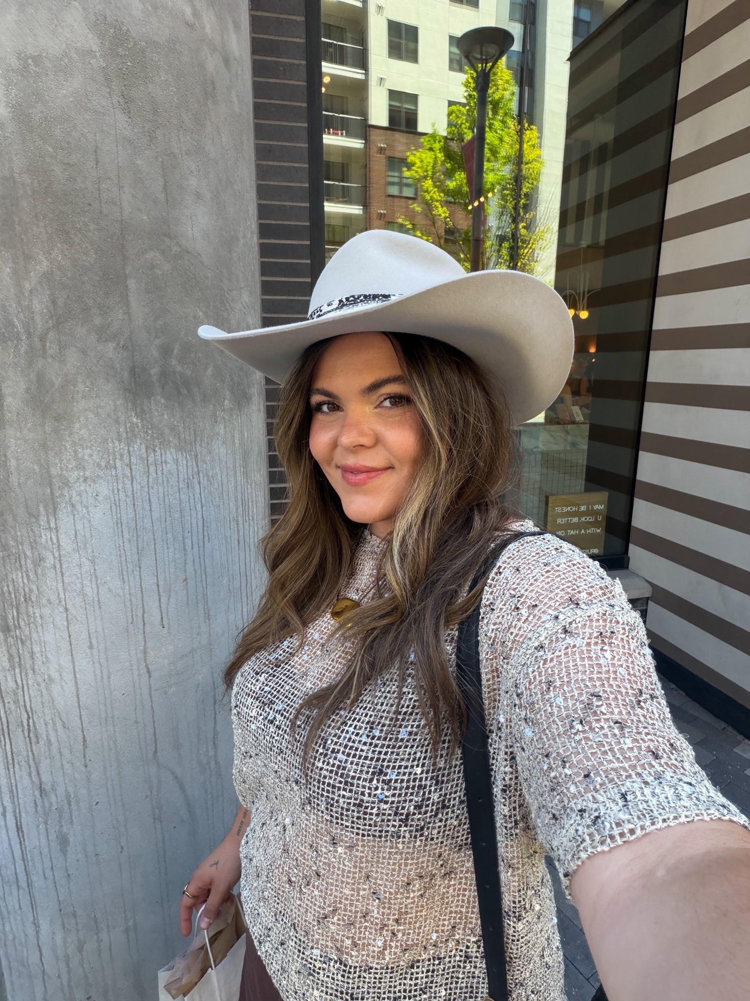 Made my own custom hat!

Nashville, country concert, western, vacation, midsize, size 12, size 14, mom style, curvy outfit