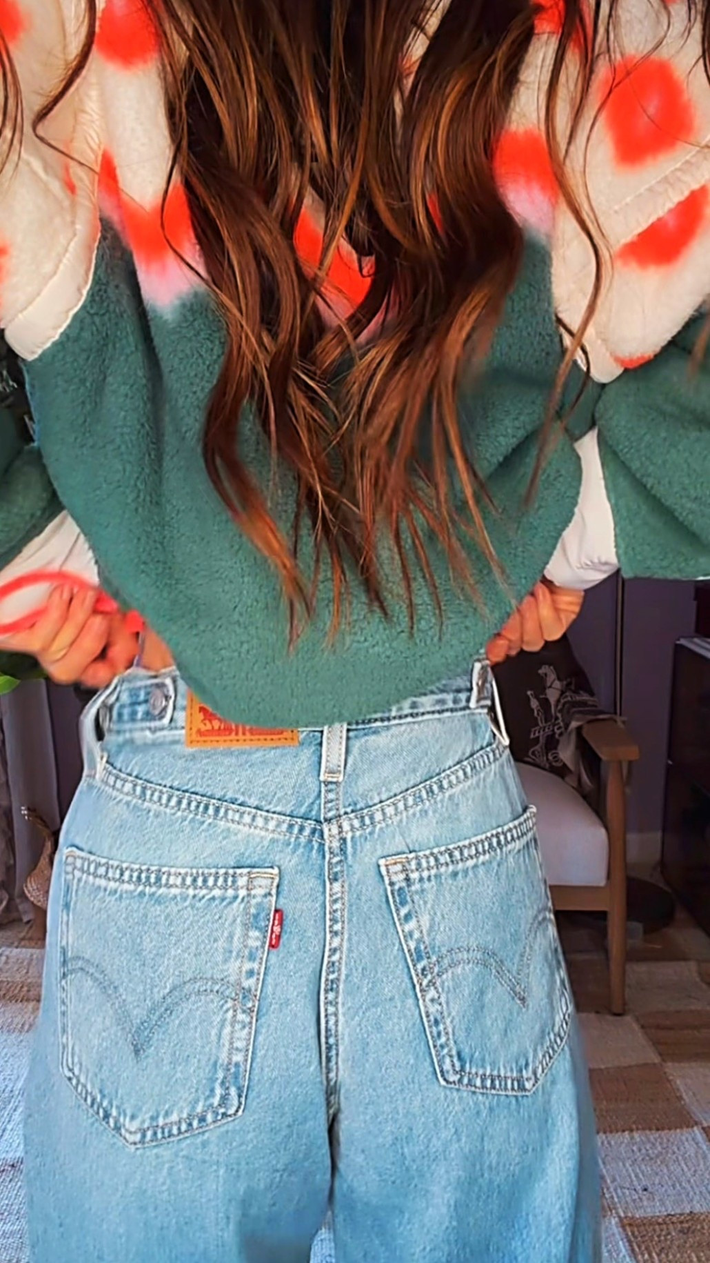 Getting ready for the day but make it cozy, casual, and still chic. This pullover has me feeling warm without trying too hard, and let’s talk about the best jeans on the planet for a second… because these Levi’s are IT. Straight-leg perfection, relaxed but flattering, and the adjustable waist?! Game. Changer. Comfortable enough for all-day wear, polished enough to leave the house feeling put together.

If it’s chilly where you are (or pretending to be chilly like Florida 😉), this is the vibe.

Wearing XS Fleece and 24 in denim 

#OOTD #FloridaCold #WinterUniform #LevisJeans #DenimObsessed #CasualChic #EverydayStyle #CozyButCool #StraightLegJeans #WardrobeStaples #NicoleColeeStyle #WhatIWore #LTKStyle #LTKDenim #LTKFinds #nicolecolee #fashionblogger #styleblogger #freepeople 



#LTKgrwm #LTKGiftGuide #LTKHoliday