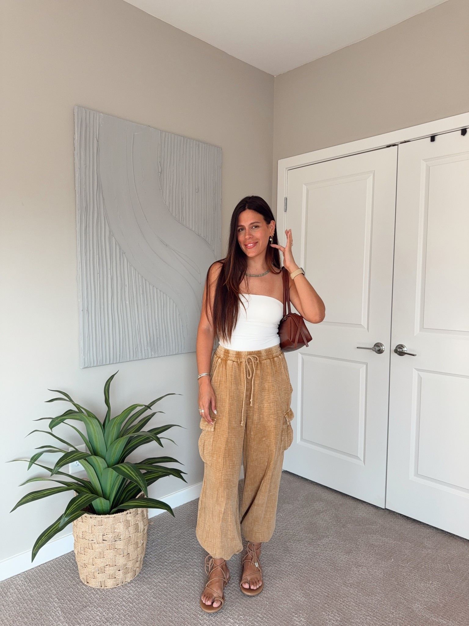 Casual dinner outfit! Pants from Three Bird Nest, use my code MYCLASSROOMCLOSET for 20% off!

#LTKootd #LTKgrwm