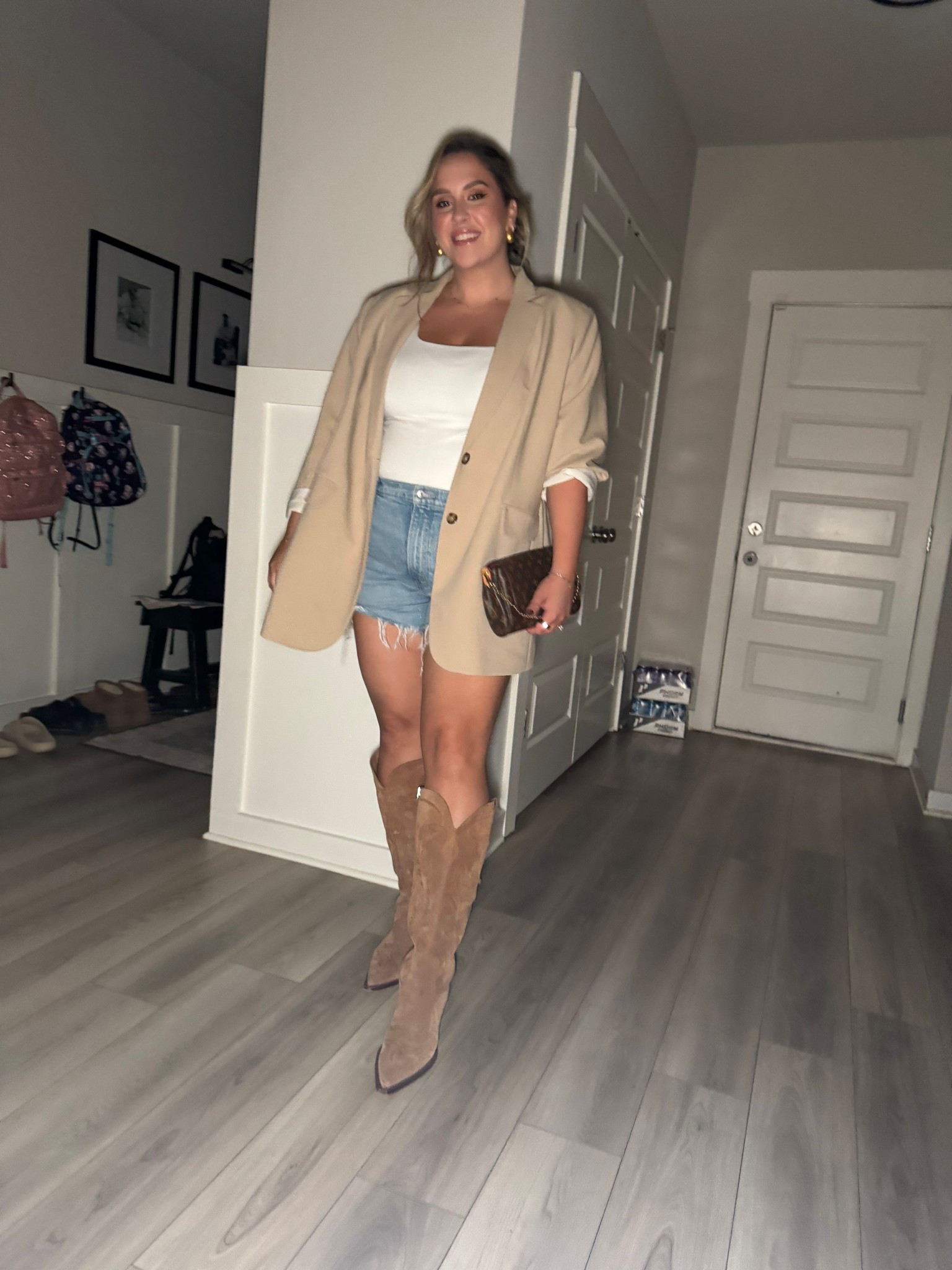 A girls night outfit transition into fall I love an oversized blazer with shorts, so flattering and stylish! A lot of this stuff is older in my closet so I found similar styles!

#LTKMidsize #LTKStyleTip