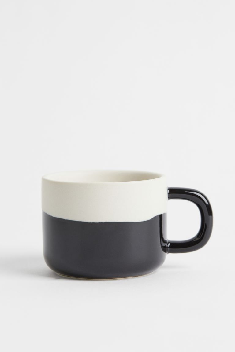 New ArrivalMug in glazed stoneware with a handle.Weight190 gCompositionMain part: Ceramic 100%Art... | H&M (US + CA)