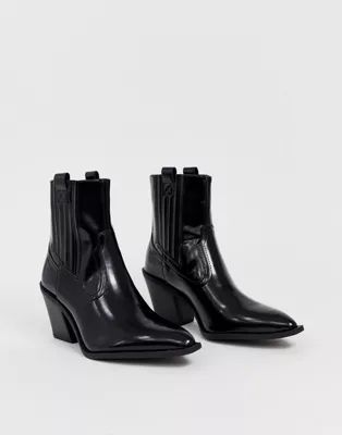 Pull&Bear high heeled patent western chelsea boots in black | ASOS | ASOS (Global)