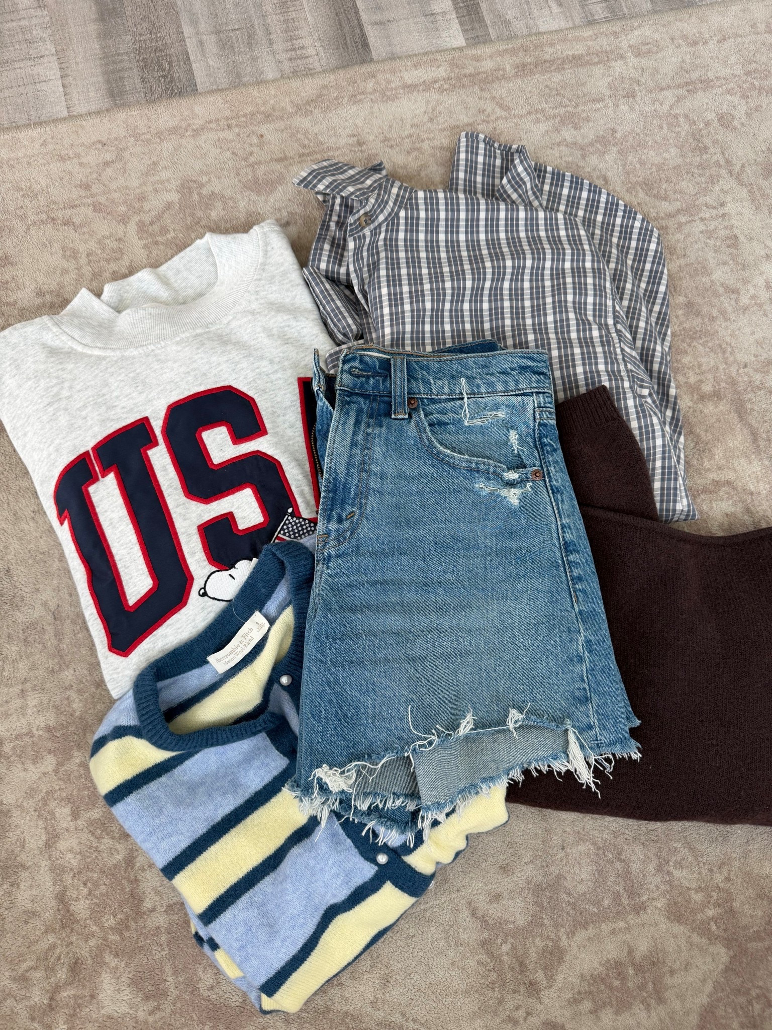 recent abercrombie pick ups! 

jean shorts, sweaters, button downn size

#LTKValentine #LTKgrwm #LTKootd