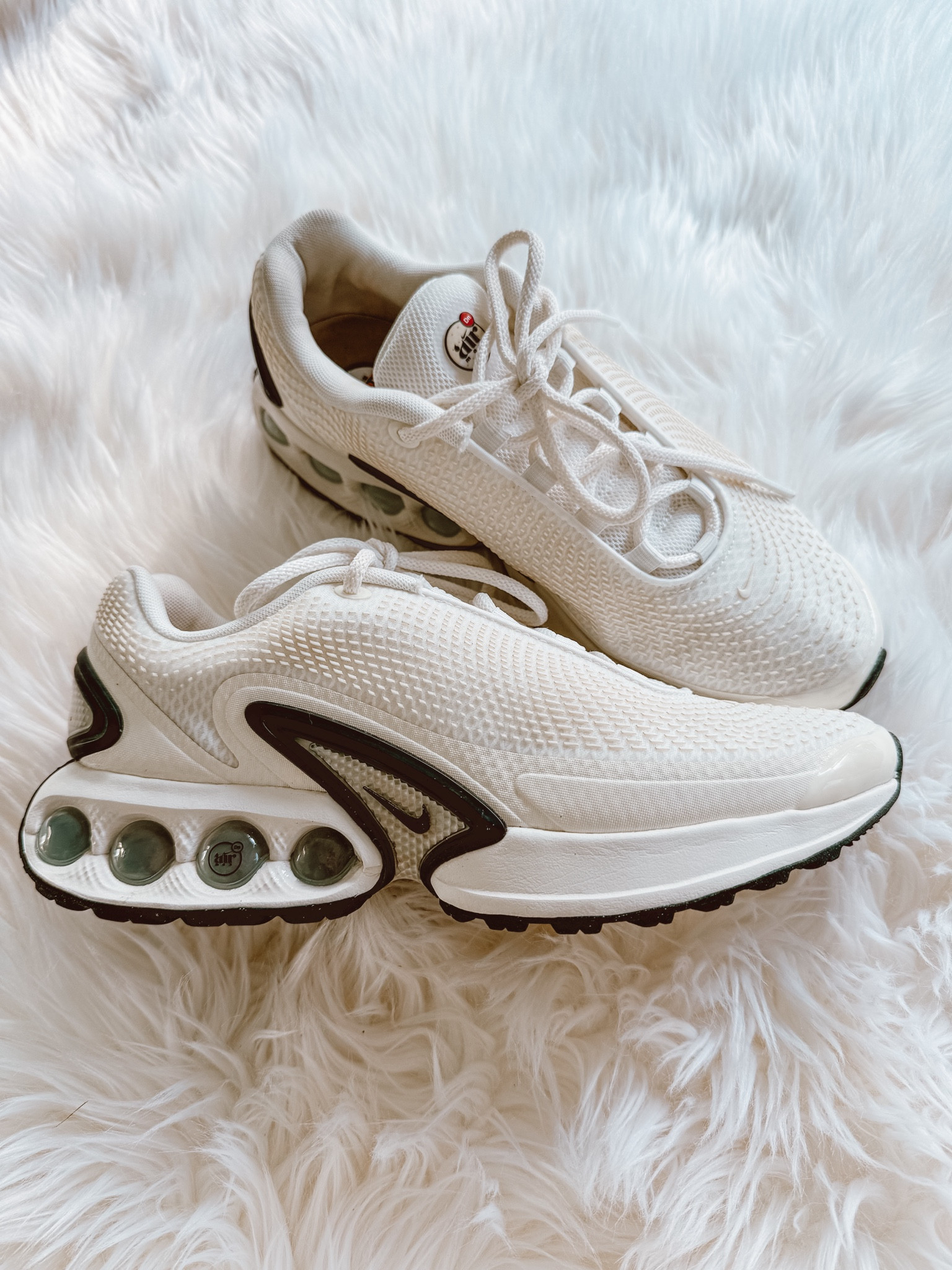 Men’s sizing…but the BEST color way for the comfiest shoes 🫶🏻

#LTKActive #LTKshoecrush