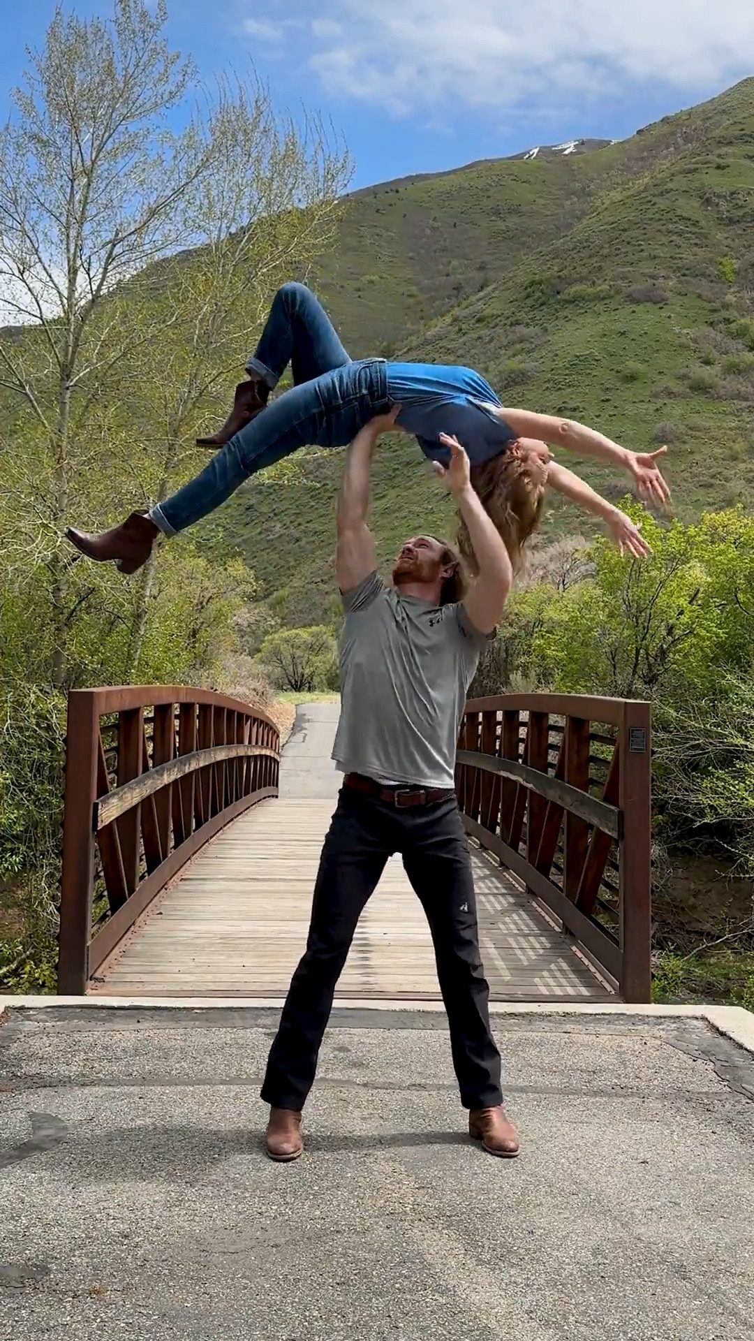 Jeans that can do anything 😉


#LTKHoliday #LTKActive #LTKSeasonal