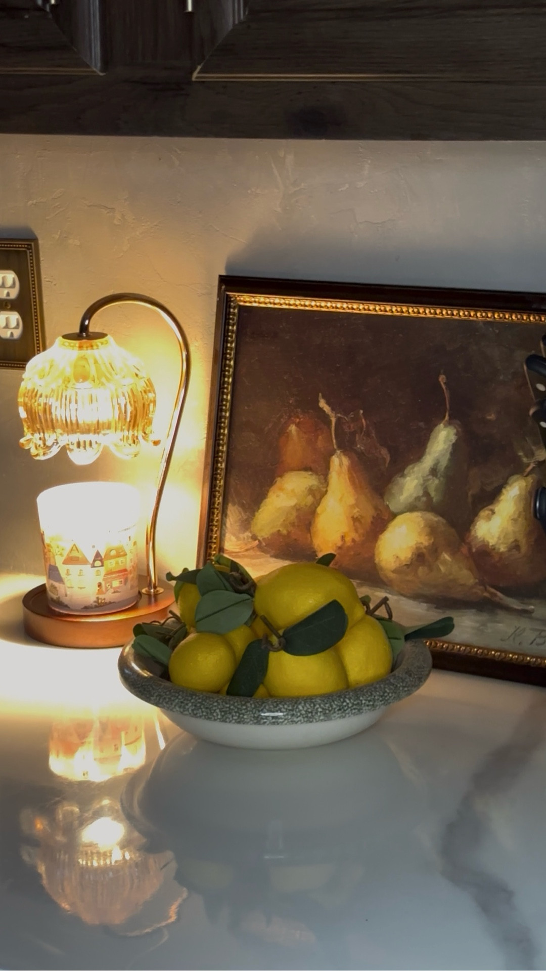 Thrifted look, but linkable. If you love vintage-style lighting, this one’s for you 🛋️🍋 Tap for cozy corner finds 

#LTKSeasonal #LTKFindsUnder50 #LTKHome