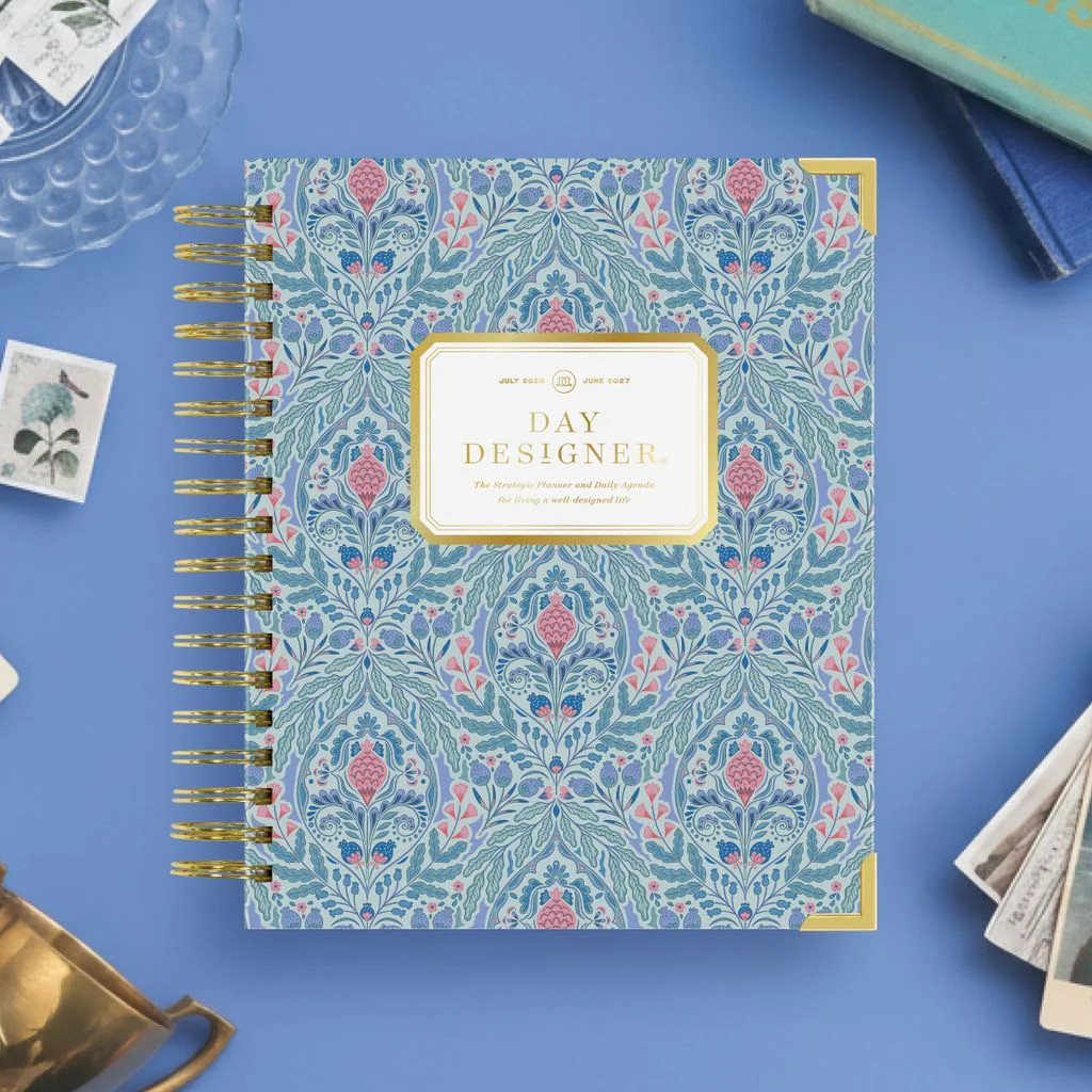 2026-27 Daily Planner: Olivia Damask | Day Designer