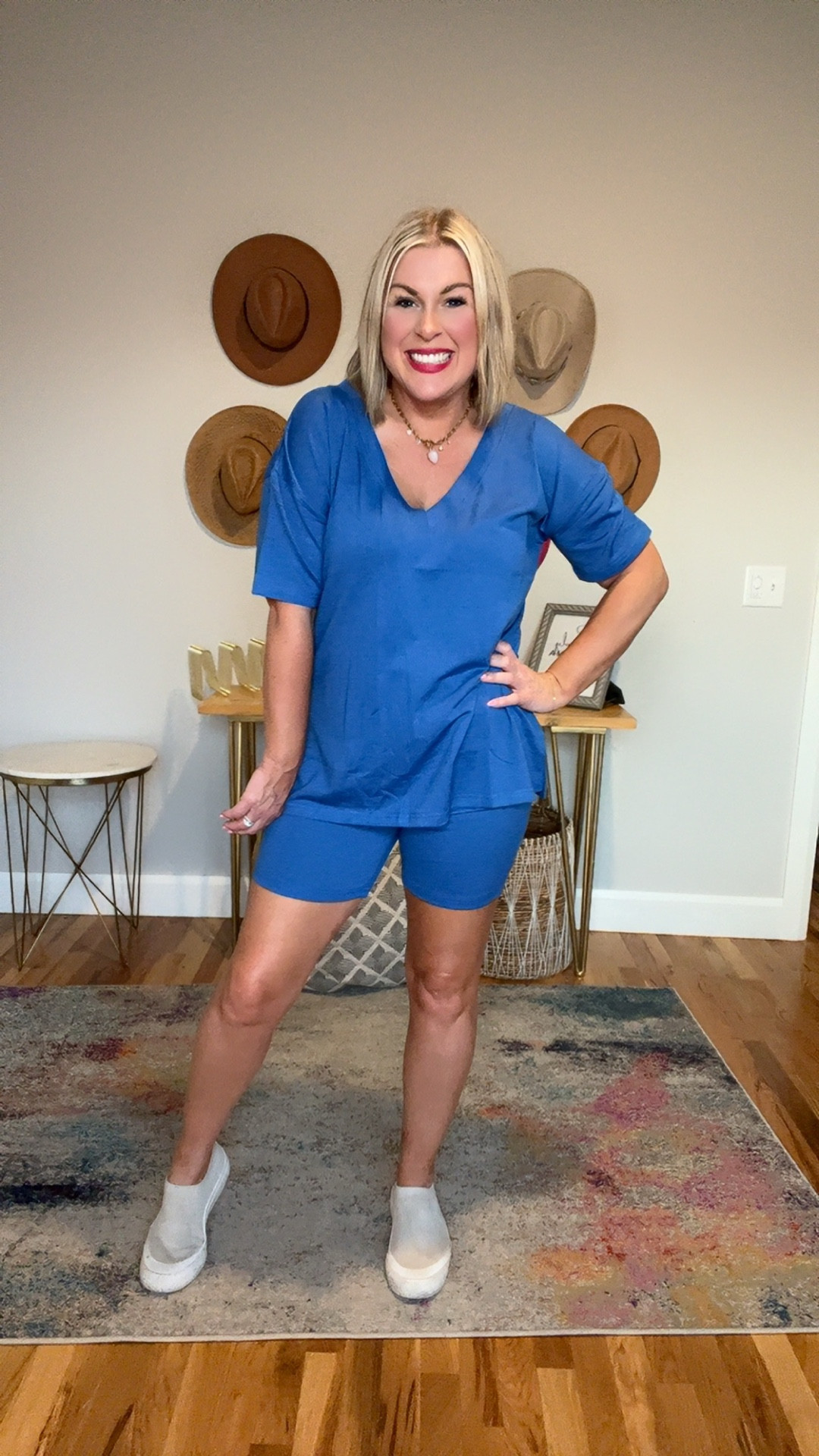 Super comfortable and slimming set that comes in lots of colors and is perfect for game days! #MomLife #SportsMom #GameDayOutfits #FootballSeason 

#LTKActive #LTKOver40 #LTKMidsize