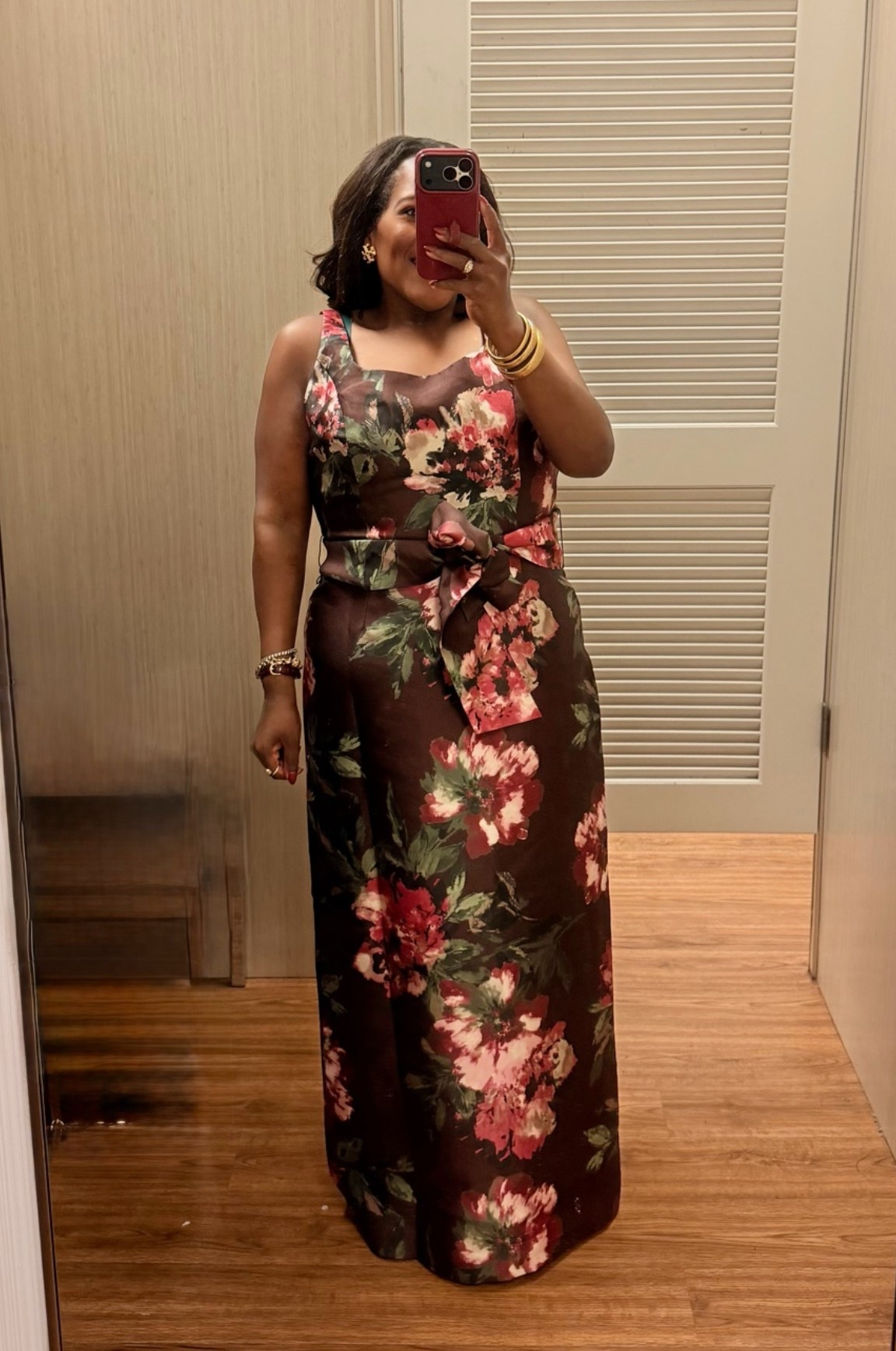 Fall formal wedding guest dress that’s absolutely gorgeous IRL! I’m in the size 14 and it fits PERFECTLY!!