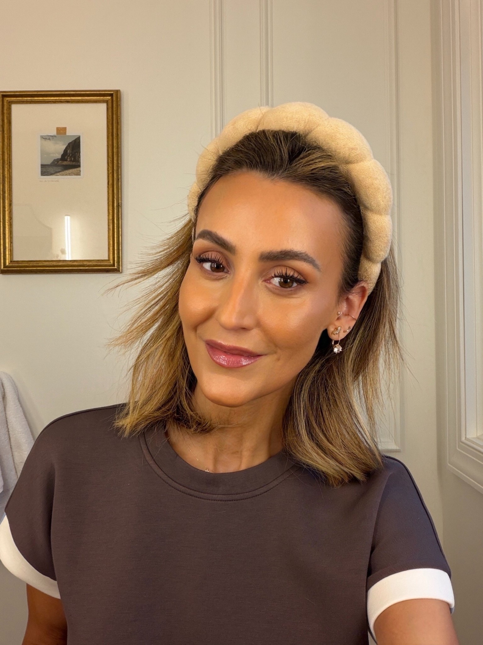 Quick bronzy spring makeup with a few new products I’m testing! 
Natasha denona foundation N8 
Said beauty blush in Amalfi
Gucci bronzer 4
Benefit brow gel 3.75
Armani beauty liquid eyeshadow in cashew 22M and mahogany 56S
CT lip cheat in medium pillow talk
Rhode peptide lip gloss Toast
Dior eyeliner in brown
Tartelette tubbing mascara 
Hourglass concealer in sienna 
Hourglass finishing powder 


#LTKgrwm #LTKOver40 #LTKstorytime