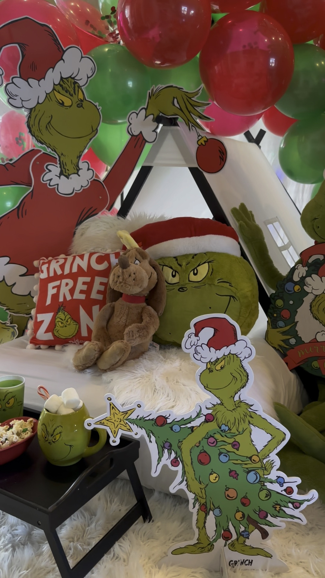This is your sign to have a Grinch themed movie night this holiday season! 

#LTKHoliday #LTKVideo #LTKSeasonal