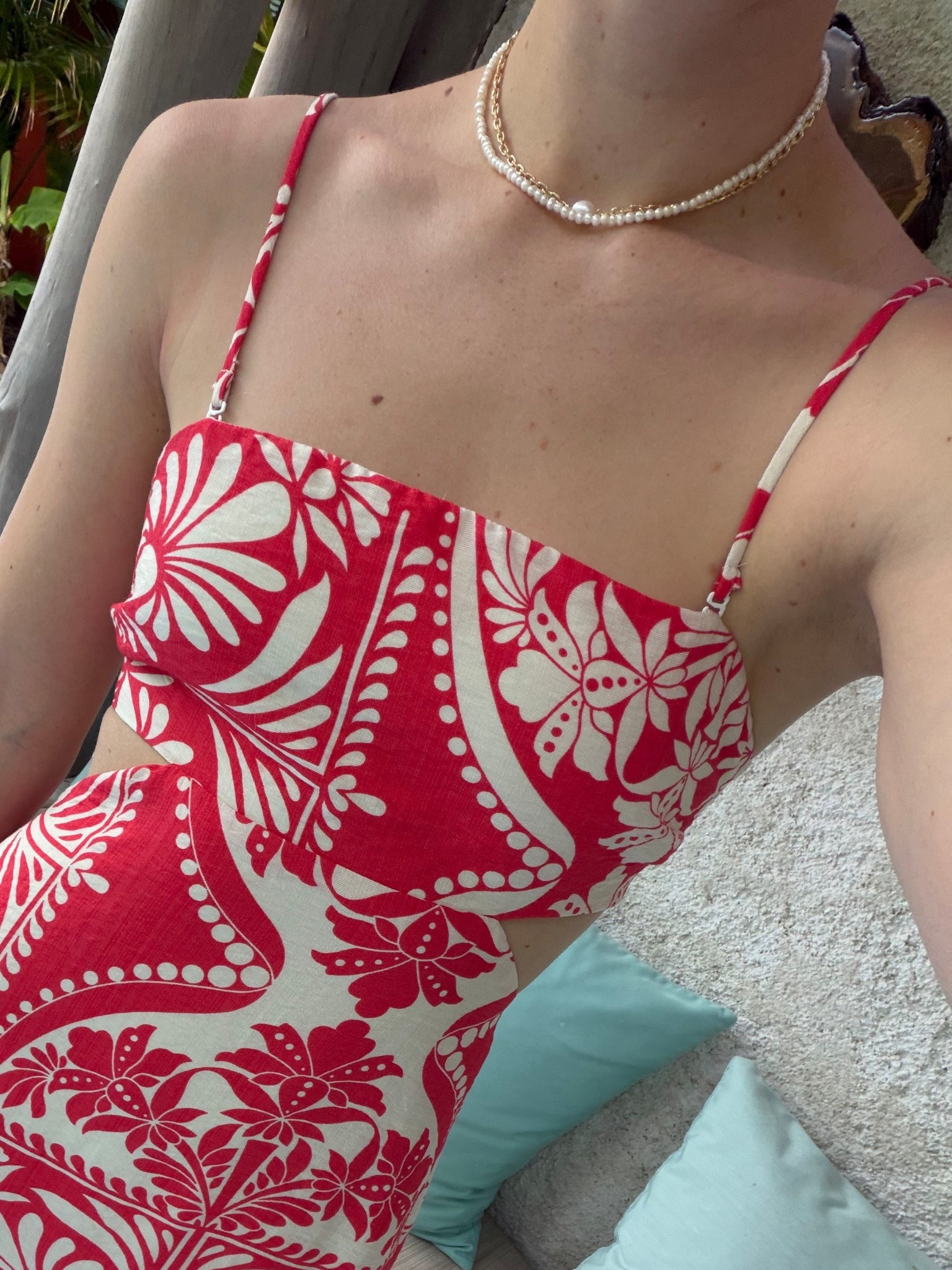 Spring break necklace stack #pearlchoker #tidalnecklace #electricpicks

#LTKootd #LTKSaleAlert #LTKFestival