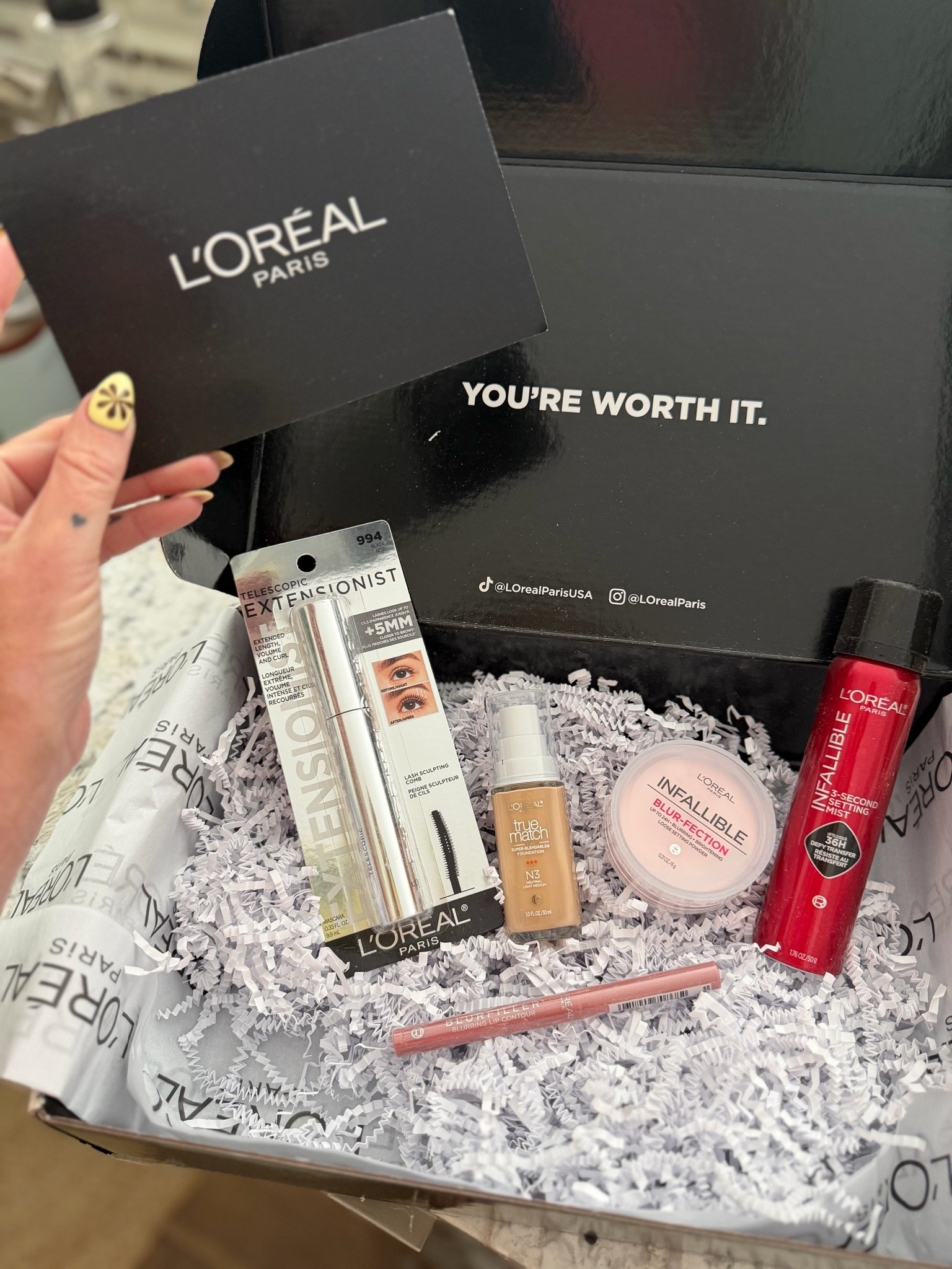 My daily go to makeup finds from L’Oréal - I use this setting spray daily 
Lip liner that looks like filler