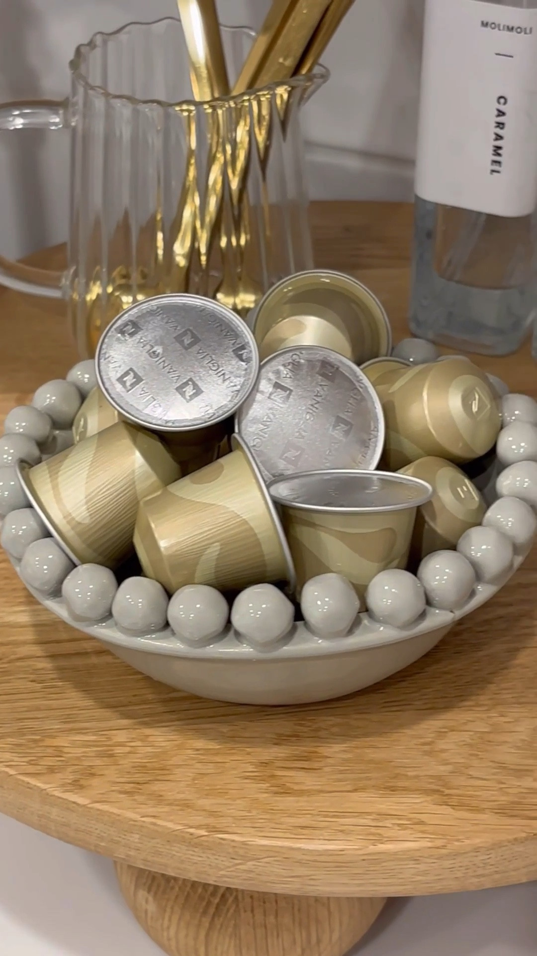 This bowl is the cutest in the kitchen !! 🤍 



Home decor, minimalism, neutral, coffee bar, coffee station, kitchen, sidneymarieduke 

#LTKHome