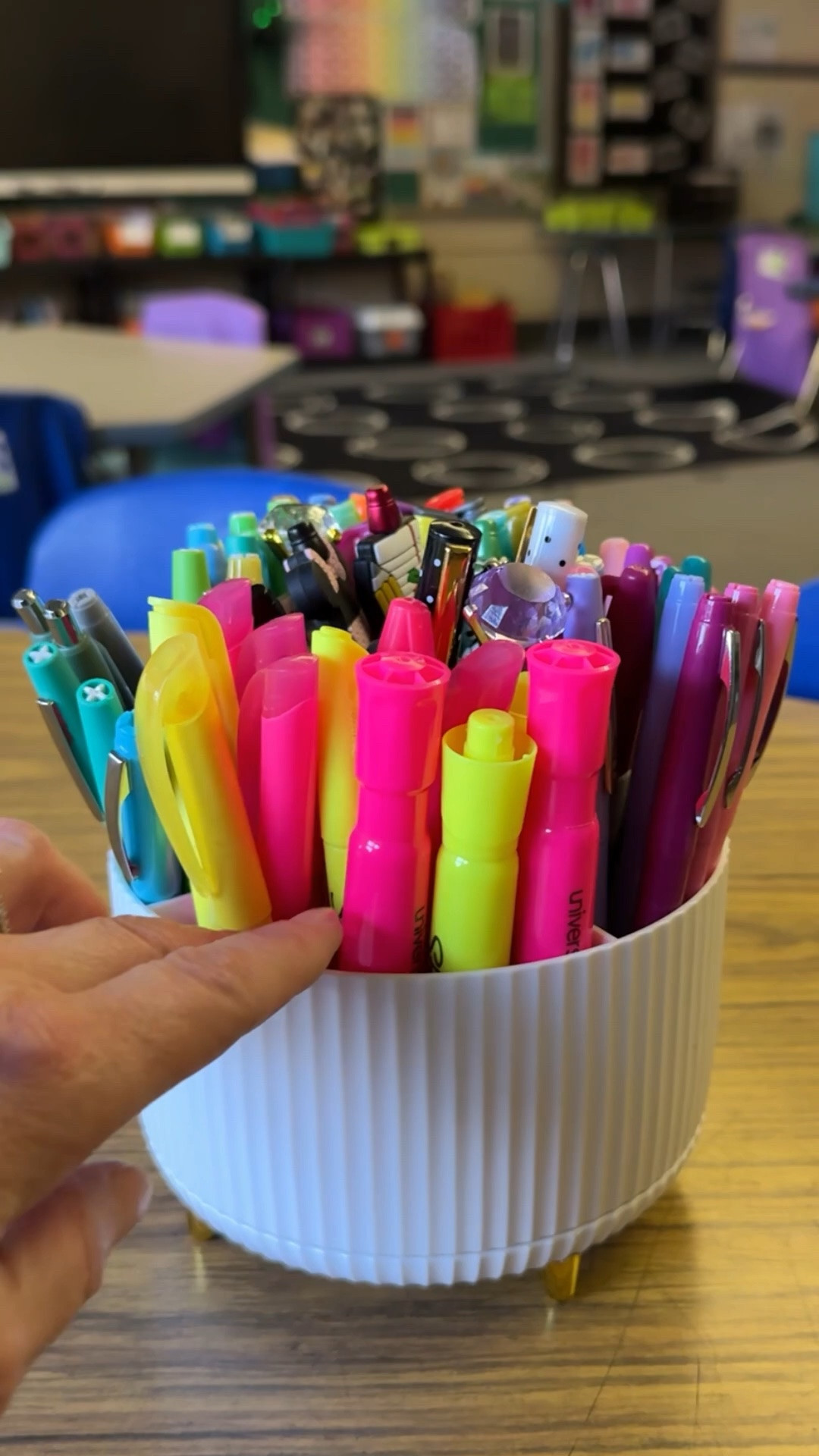 This is my favorite inexpensive organizer! It looks nice on my desk and is easy to turn. You could also use it for makeup brushes! 
#teachersupplies #beginningofschool #teacherlife

#LTKSaleAlert #LTKHome