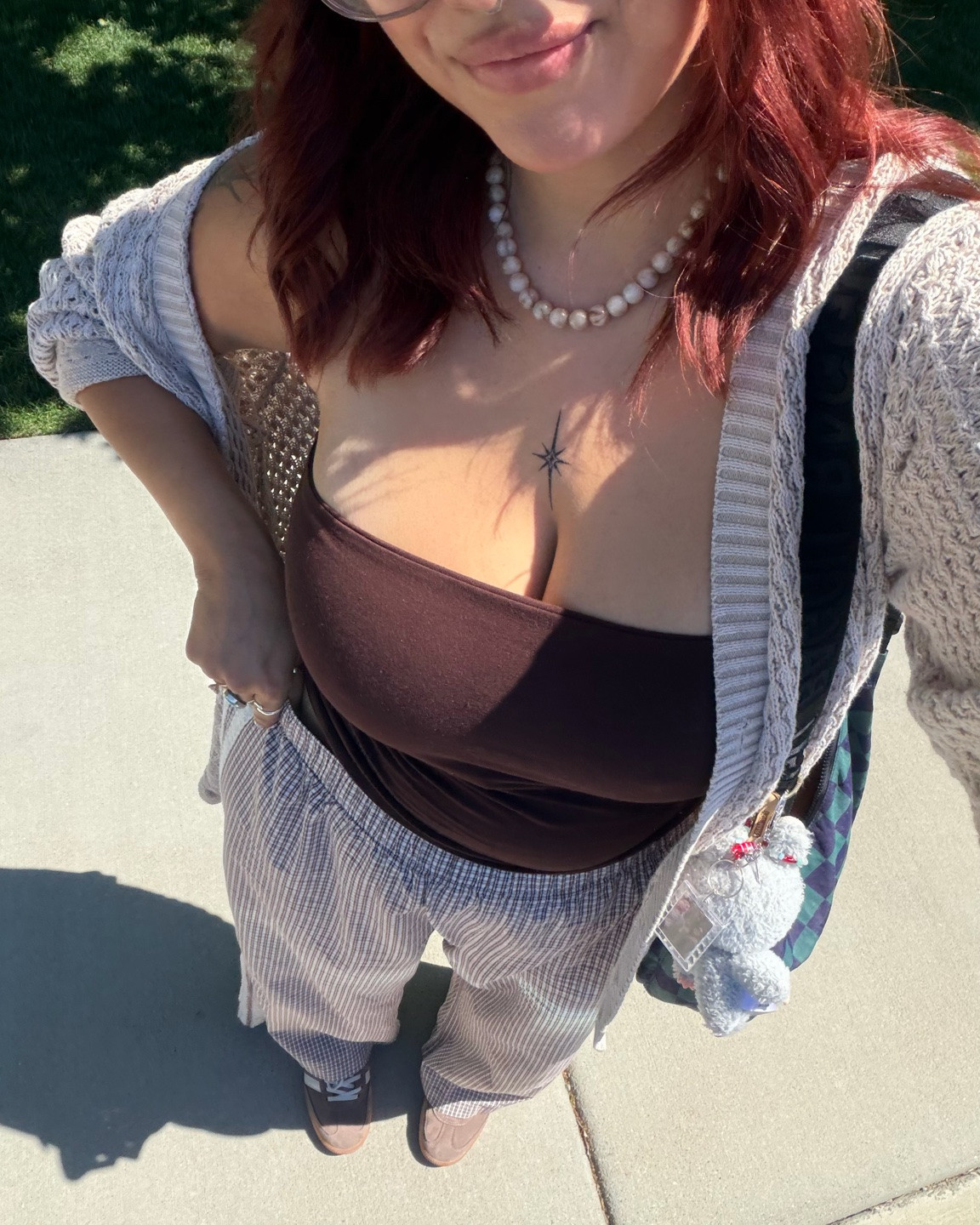 paired these old navy pajama pants with a tube top and old cardigan and it’s so cute and comfy! wearing a size large in the pants and tube top