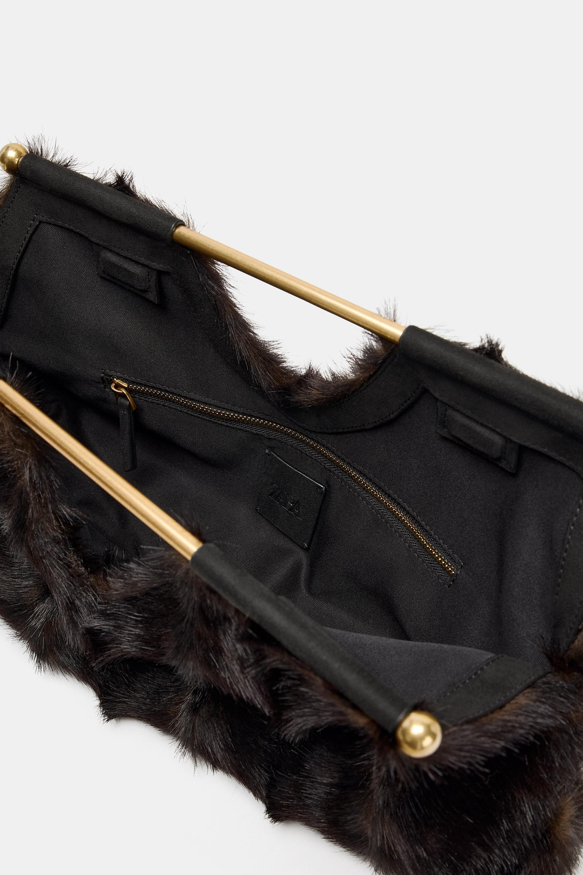 FAUX FUR CLUTCH | Zara US