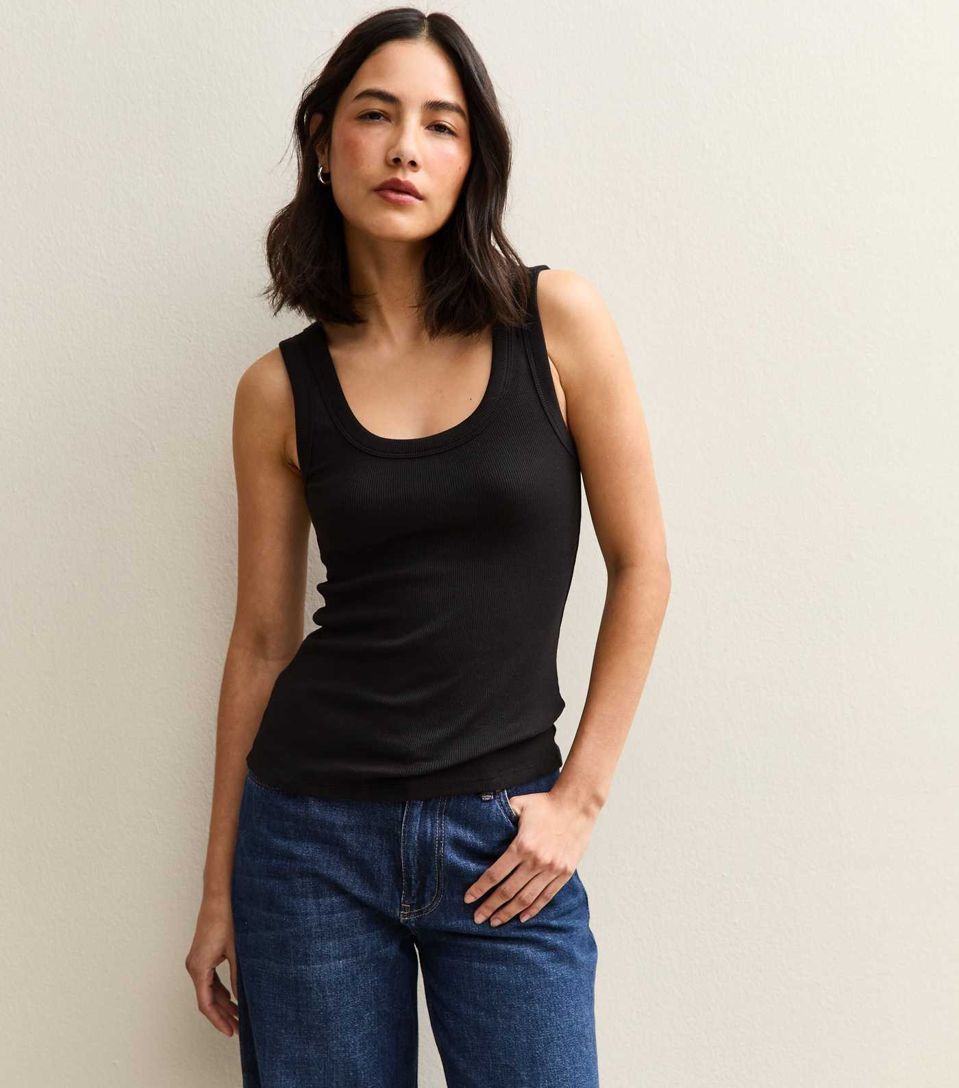 Black Wide Trim Scoop Vest Top | New Look | New Look (UK)