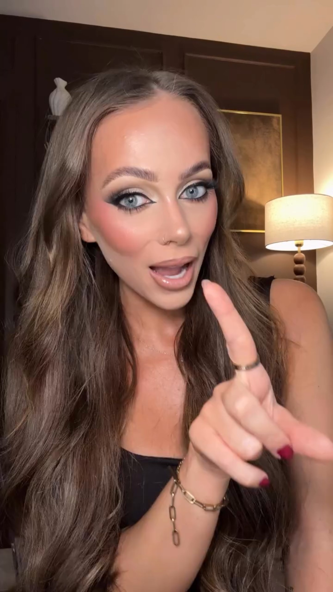 christmas parties in fulllll swing 🪩💫🎄

@hnbcosmetics @kyliecosmetics @jordanaticiacosmetics @primalash_lashes @natashadenona @vieve @esteelauderuk @rarebeauty @hudabeauty @maccosmeticsuki @peachesmakeup @rimmellondon @makeupbymario @nyxcosmetics_uk @lorealparis 

#christmaspartymakeup #fullglam #makeuptutorial