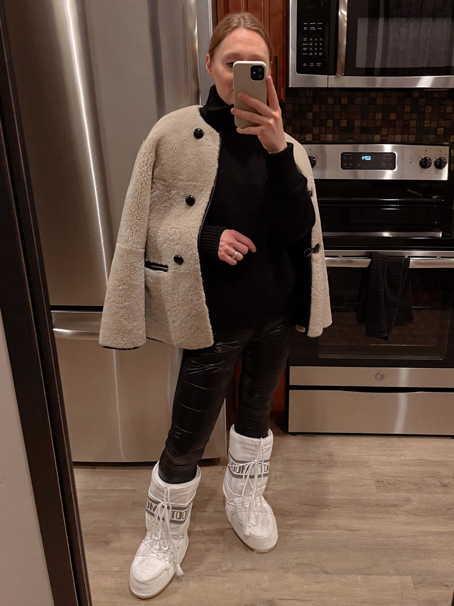 Aprés fit check. Sweater is old #mansurgavriel

#LTKSeasonal #LTKtravel #LTKfit