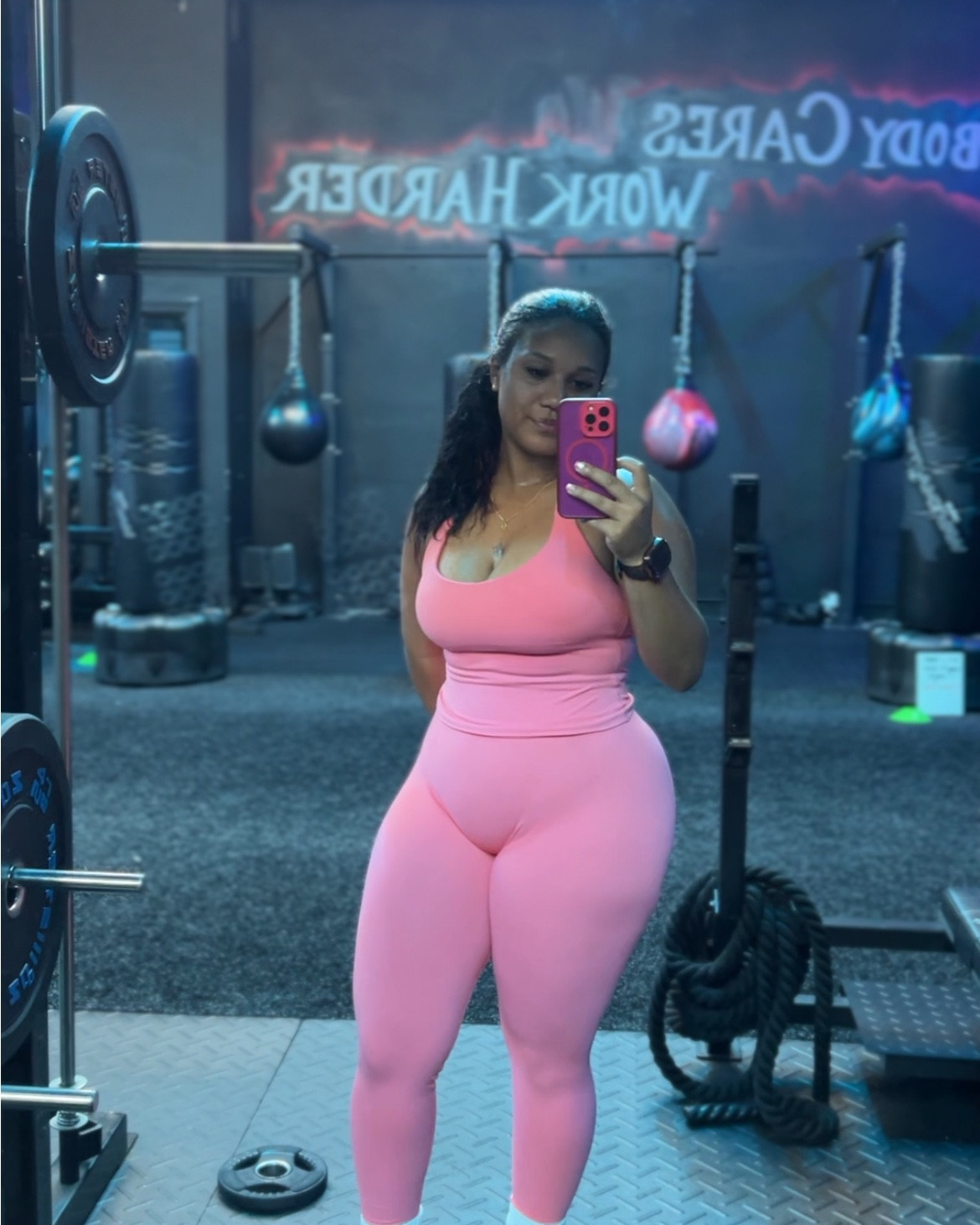 sooooo flattering!! especially this neckline <3

#LTKfitnessgoals #LTKgrwm #LTKootd