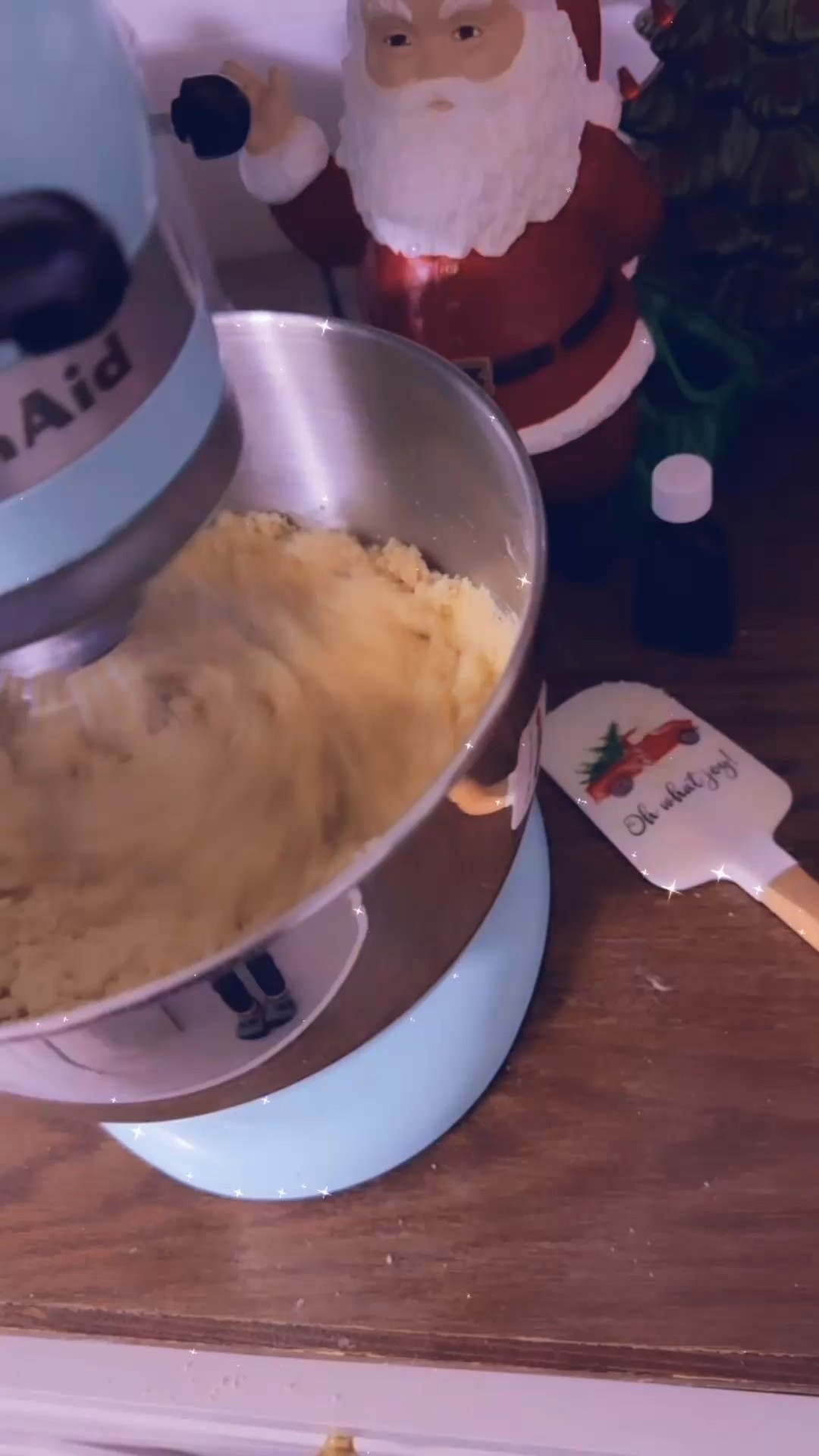 Prepping some sugar cookie dough 🥣  to have all ready for some Christmas 🎄 baking 🍪 tonight 🥰