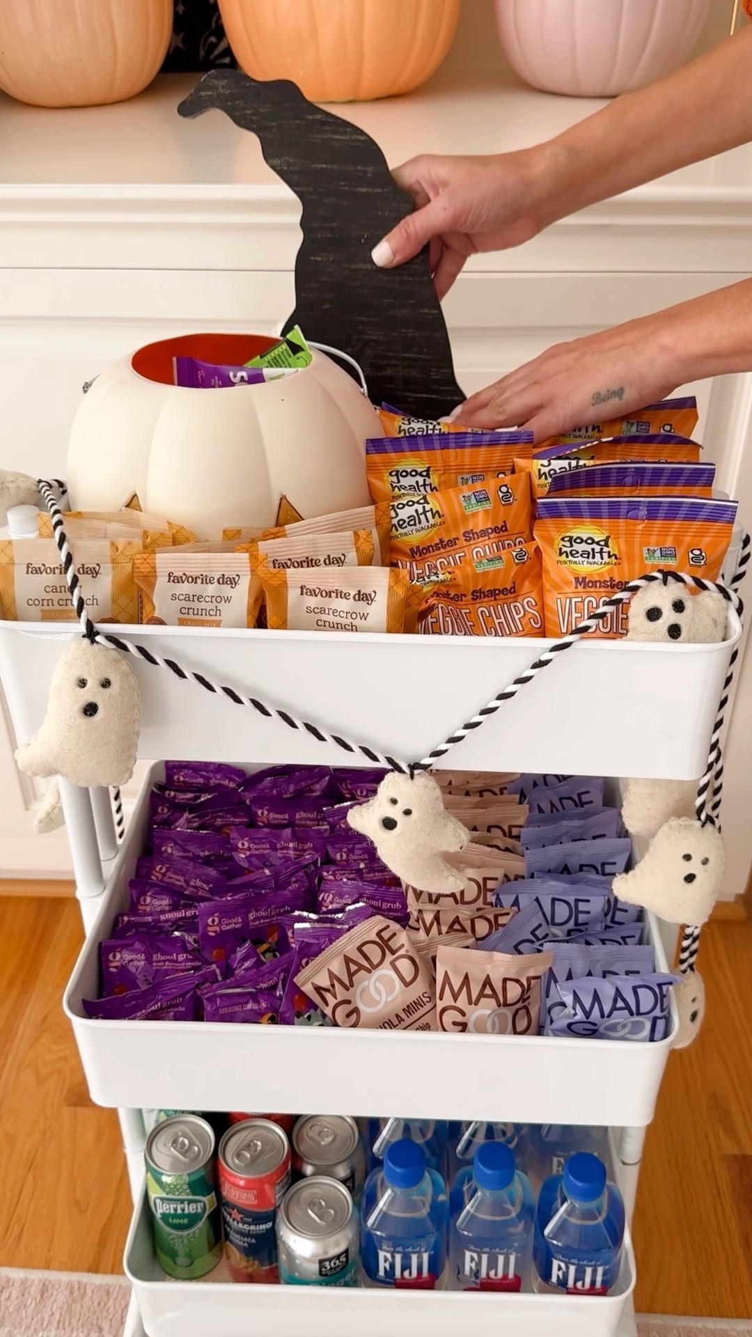 🎃Delivery Driver Snack Cart✨ I love making these seasonal and fun 🤩. Linking everything I used below 😍

#LTKFallSale #LTKSeasonal #LTKSaleAlert