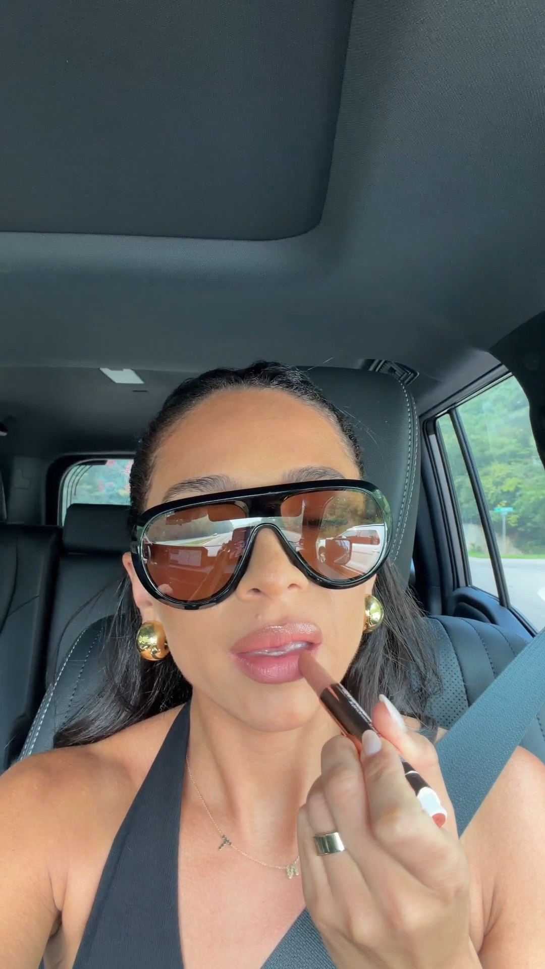 Love this lip combo! I keep coming back to this gloss. It’s the perfect nude and adds a gorgeous shine and plumpness to the lips. Wearing shade peachy beige use code NENA15 to save!

Liner: Travis
Lipstick: Pillow talk

#LTKBeauty