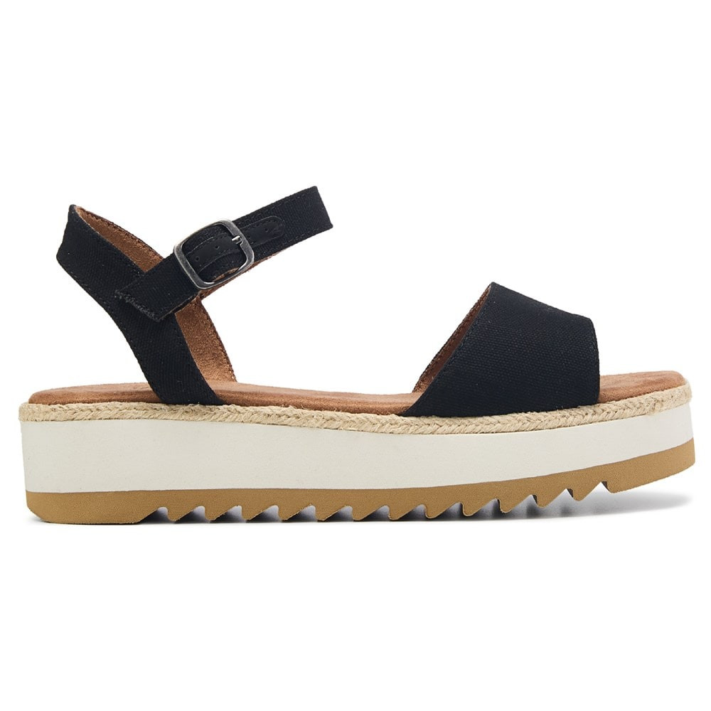 Women's Naia Sandal | Famous Footwear