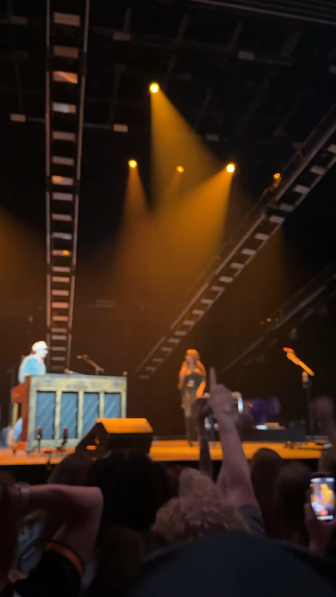 Ella Langley’s dress! Code “SARAH20” to save! 🩵


#LTKootd #LTKFestival