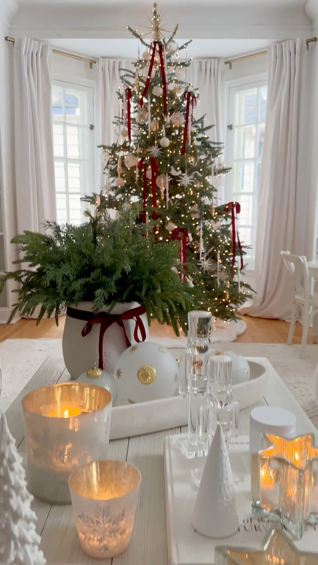 Living room Christmas tree 

#LTKHoliday #LTKdayinmylife #LTKGiftGuide