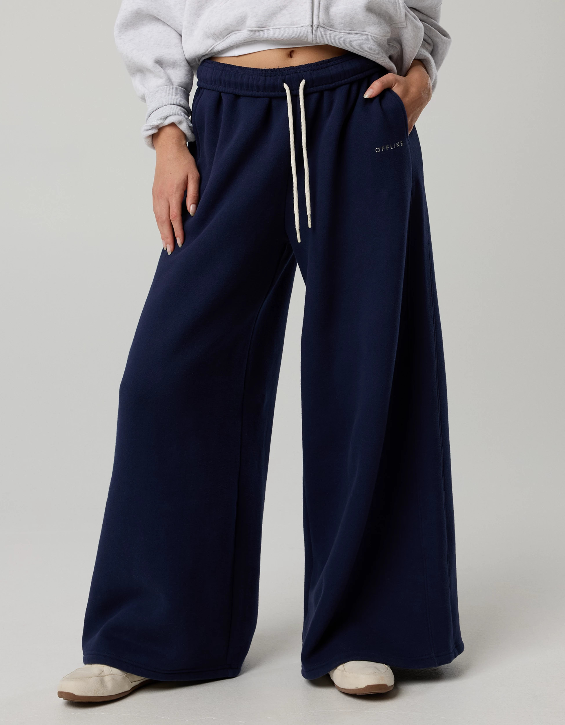 OFFLINE By Aerie Cloud Fleece Baggy Trouser | American Eagle Outfitters (US & CA)