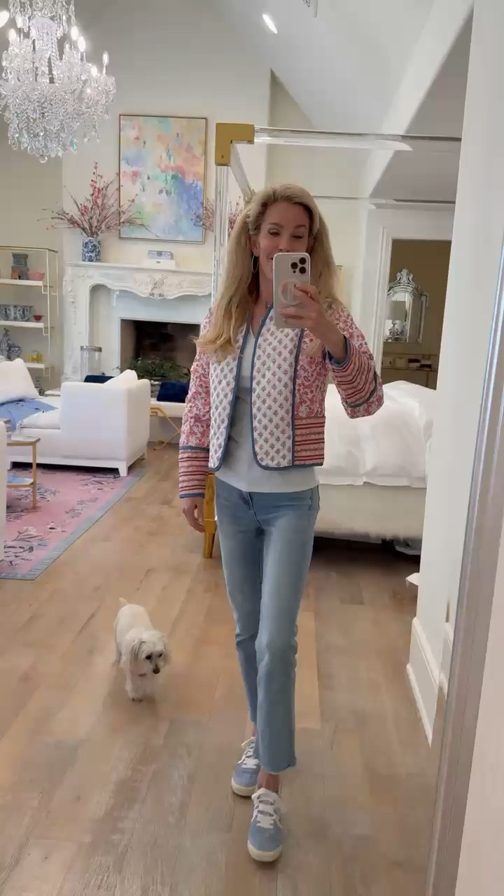 Outfit of the day! Such a cool reservable jacket for spring.

#LTKStyleTip #LTKFindsUnder100 #LTKSeasonal