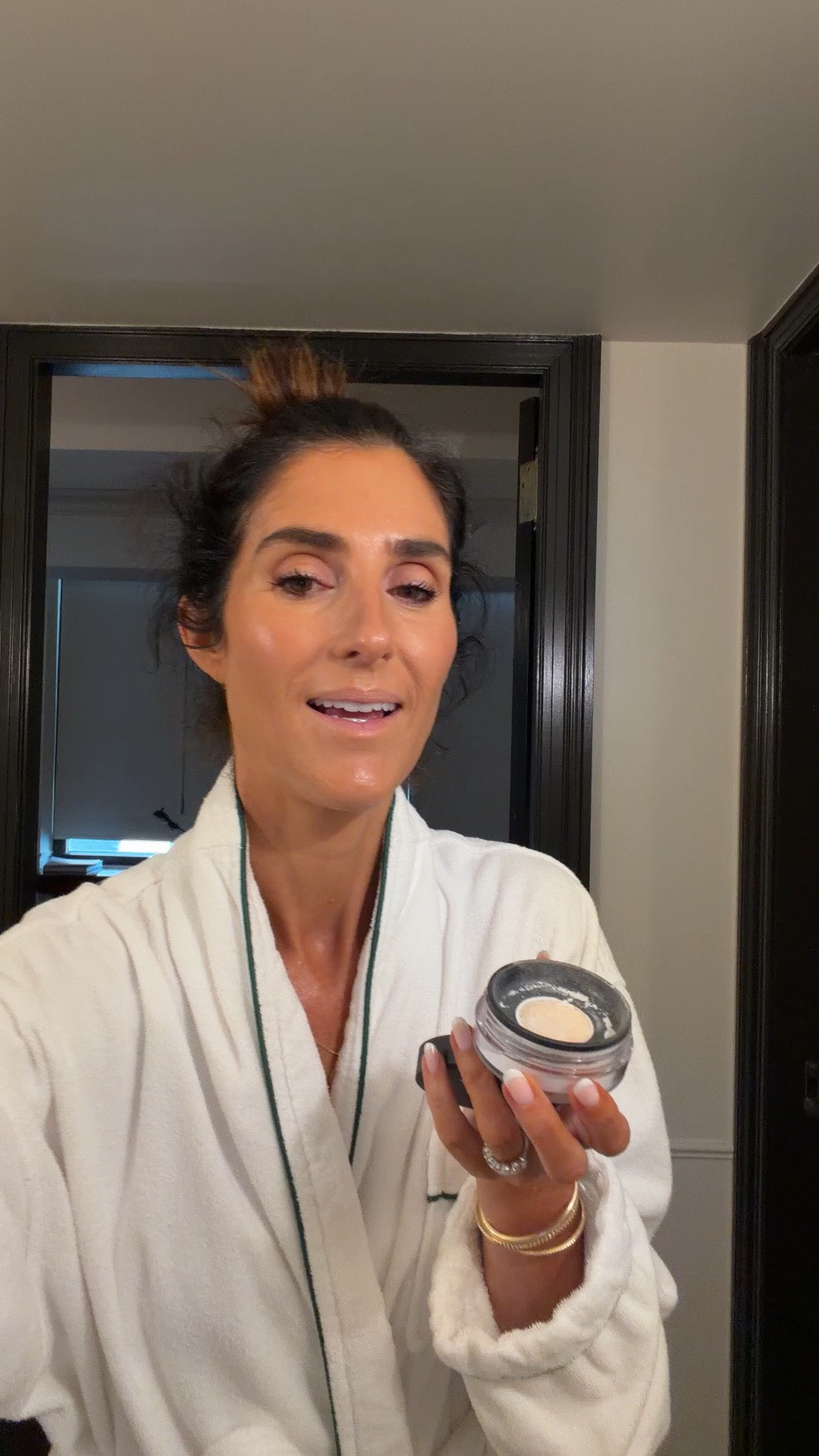 I finally invested in the big size of my favorite setting powder #stylinbyaylin #aylin @Sephora

#LTKSeasonal #LTKNYFW #LTKmorningroutine